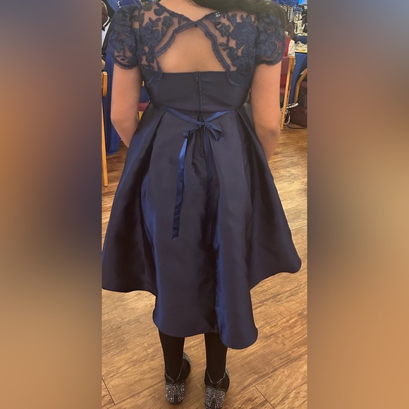 Girl’s Rare Editions Formal Lace Shoulder Rhinestone Waist Dress Size 14 - Picture 6 of 6